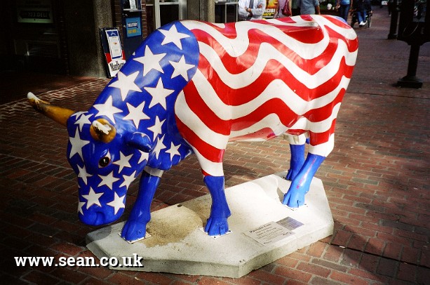 Photo of the Patriotic Cow in Boston in Boston, USA