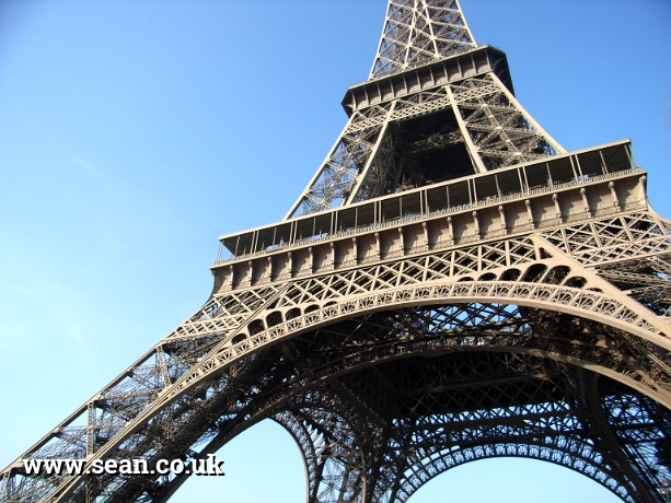 Photo of the Eiffel Tower in Paris, France
