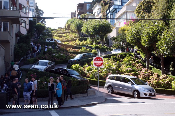 Photo of Lombard Street, San Francisco in San Francisco, USA