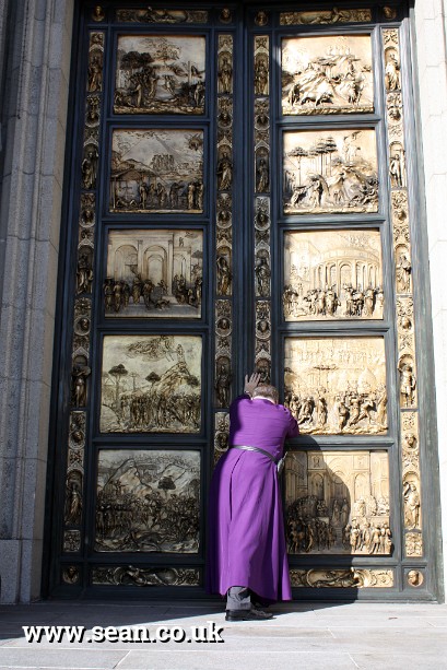 Photo of the Grace Cathedral doors in San Francisco, USA