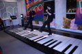 FAO Schwarz: the piano dancers play New York, New York