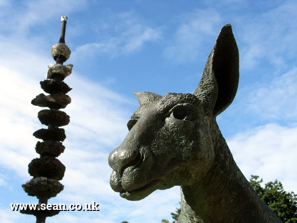 Photo of a kangaroo sculpture in Australia