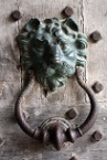 a lion's head doorknocker