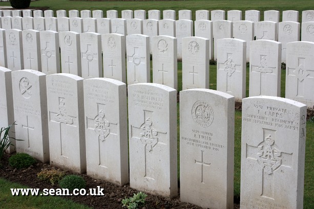 Photo of war graves in the Somme in France