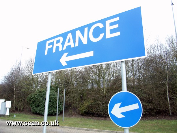 Photo of a sign to France in France