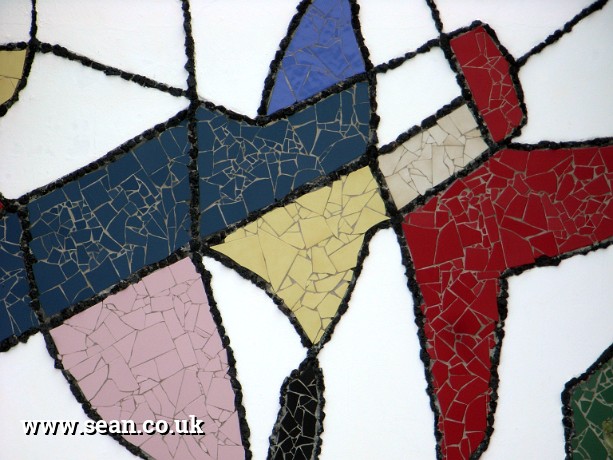 Photo of a Manrique mosaic detail in Lanzarote
