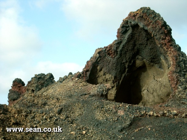 Photo of volcanic rock formations in Lanzarote in Lanzarote