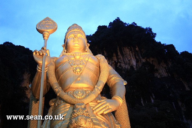 Photo of the Murugan statue illuminated in Malaysia