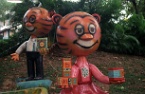 Tiger Balm Gardens characters