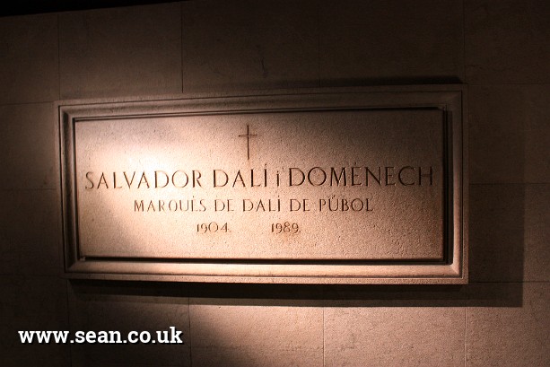 Photo of the crypt of Salvador Dali, Figueres in Spain