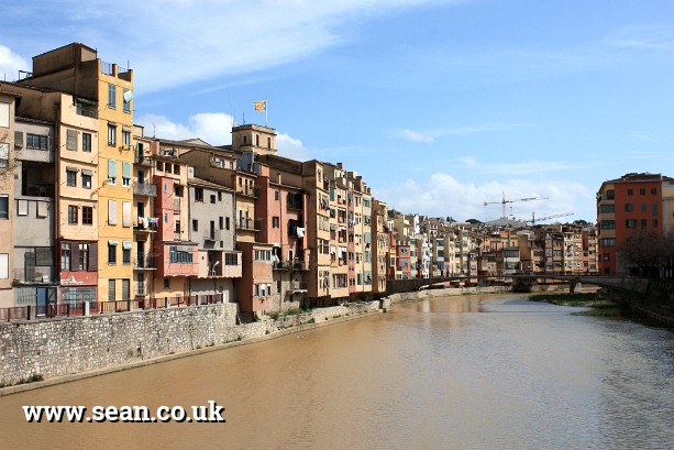 Photo of the waterfront in Girona in Spain