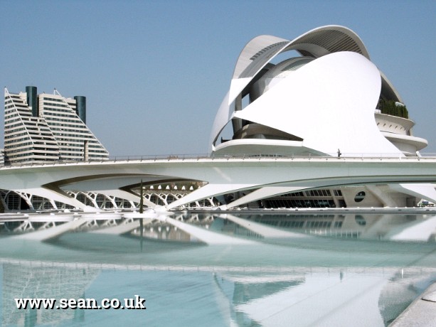 Photo of the Opera House, Valencia in Spain