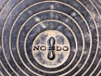 a NO8DO sign in Seville